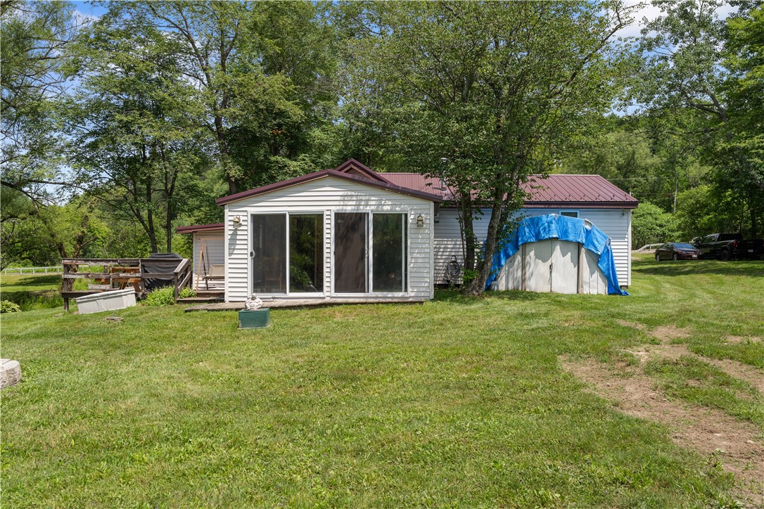 9052 County Road 15b