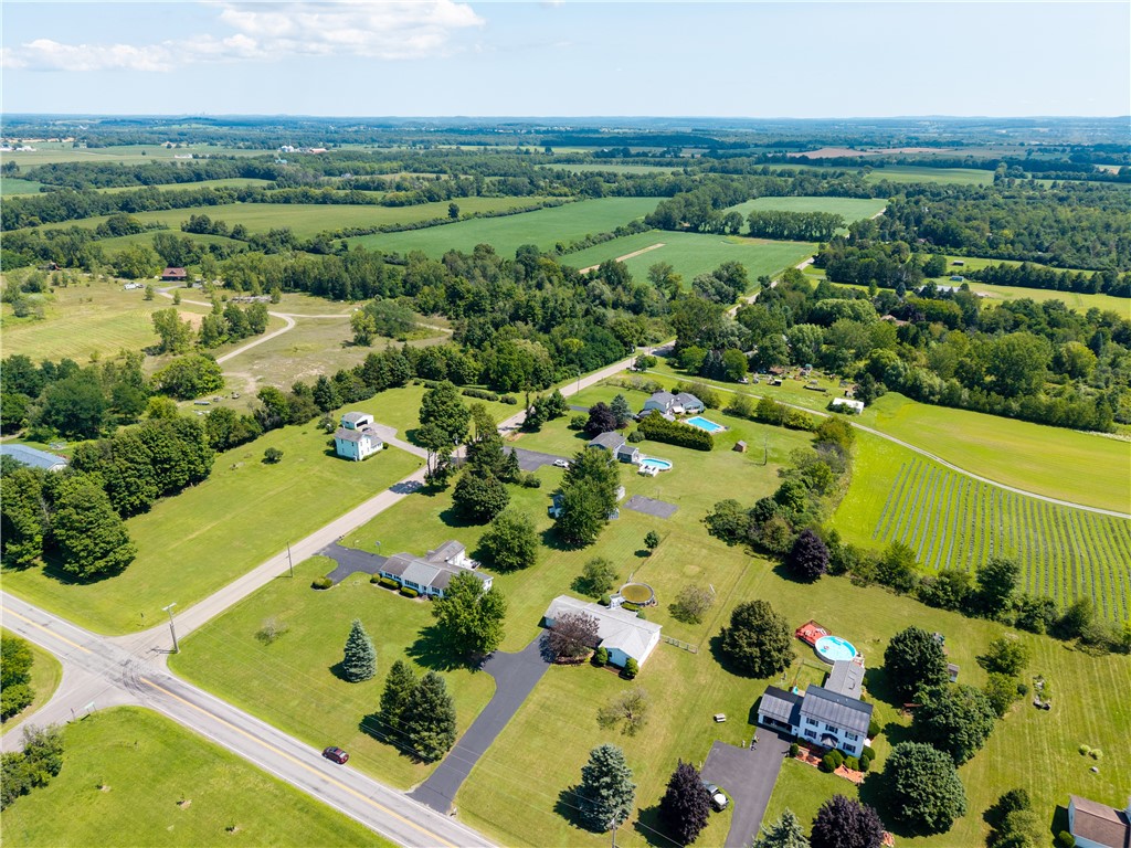 1261 Middle Road