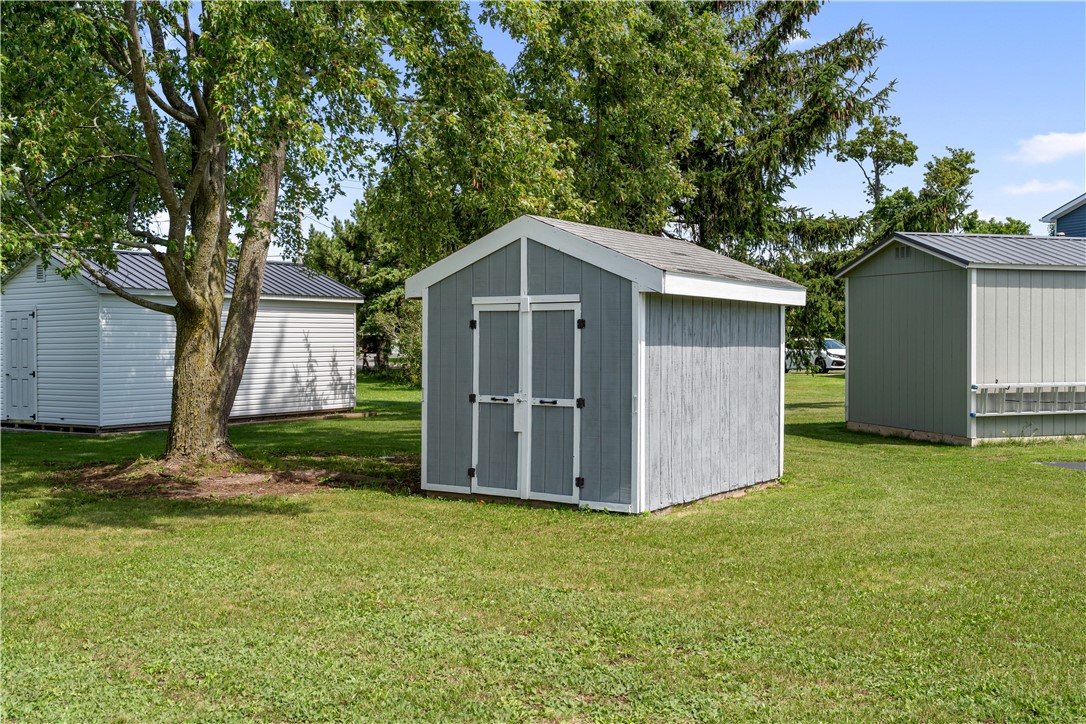 1261 Middle Road