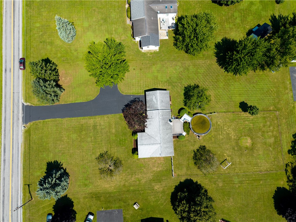1261 Middle Road