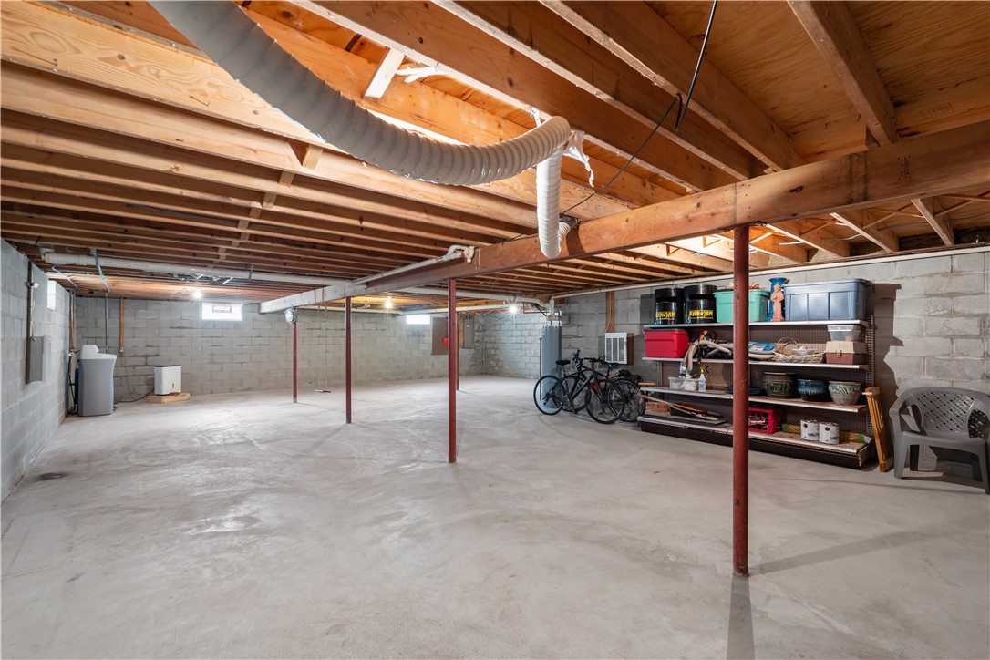 1261 Middle Road
