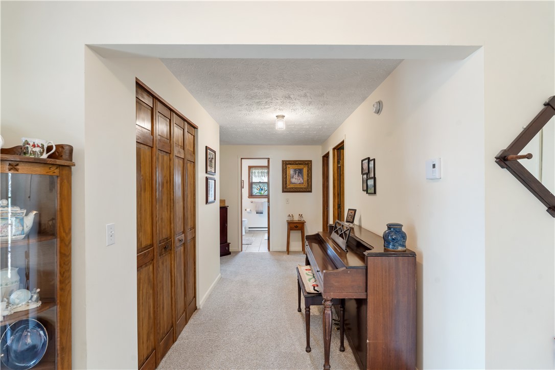 1261 Middle Road