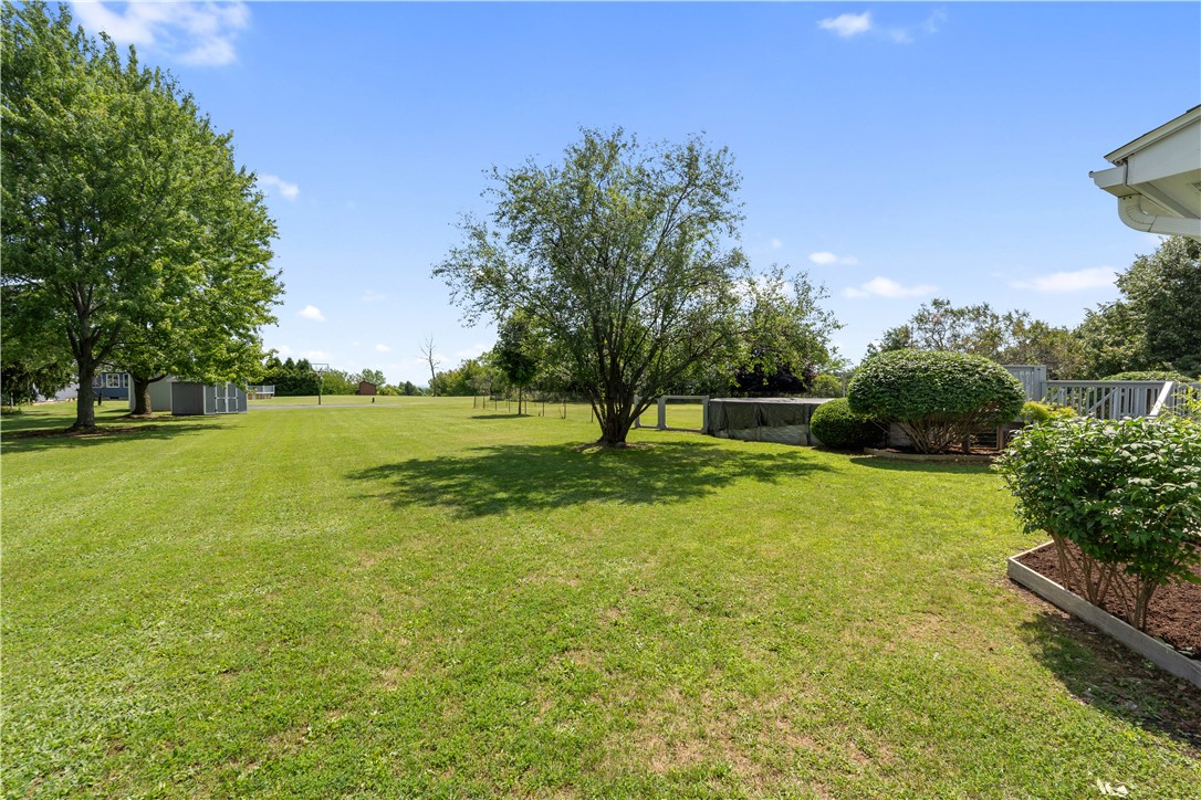 1261 Middle Road