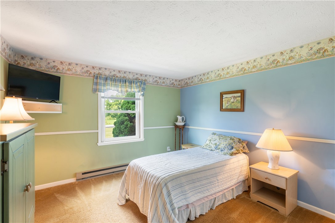 1261 Middle Road