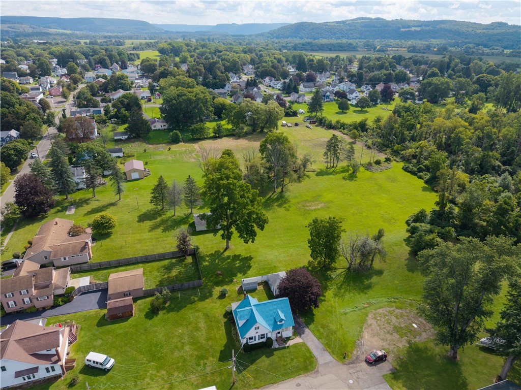 8 Loveland Place