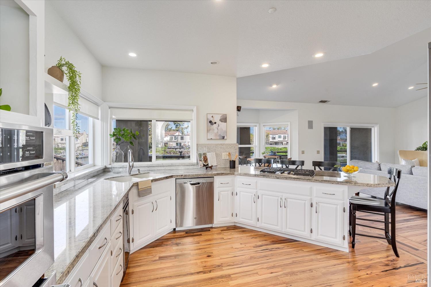 1190 River Park Blvd