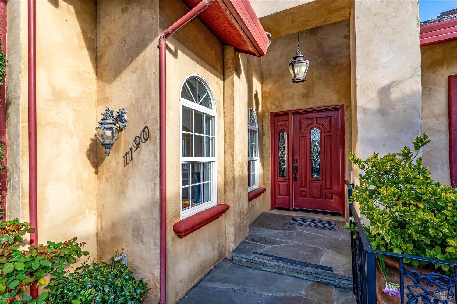 1190 River Park Blvd