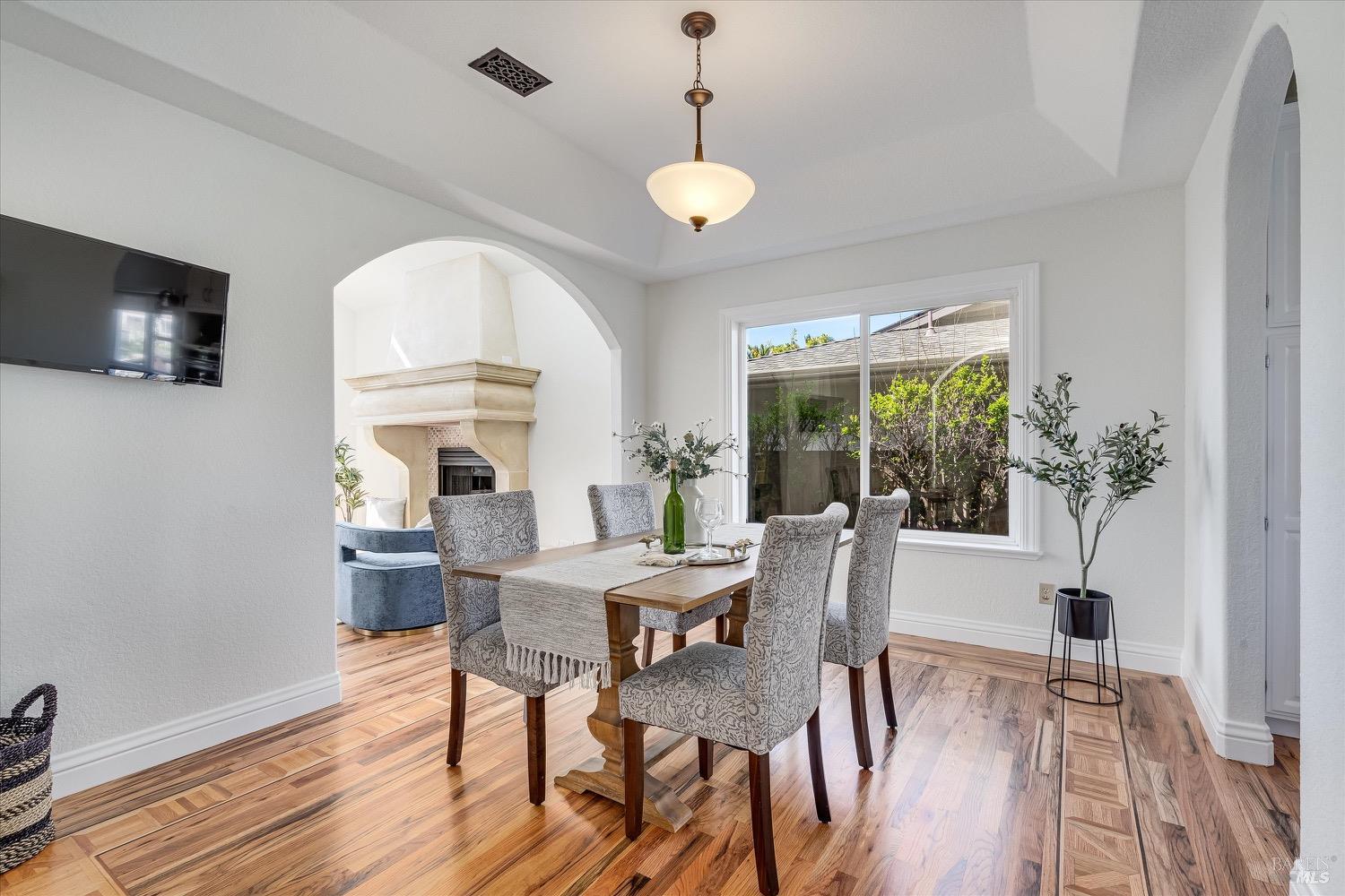 1190 River Park Blvd