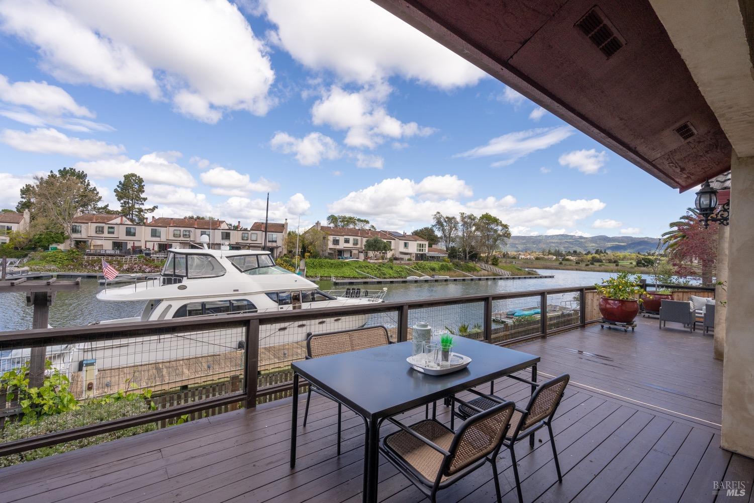 1190 River Park Blvd