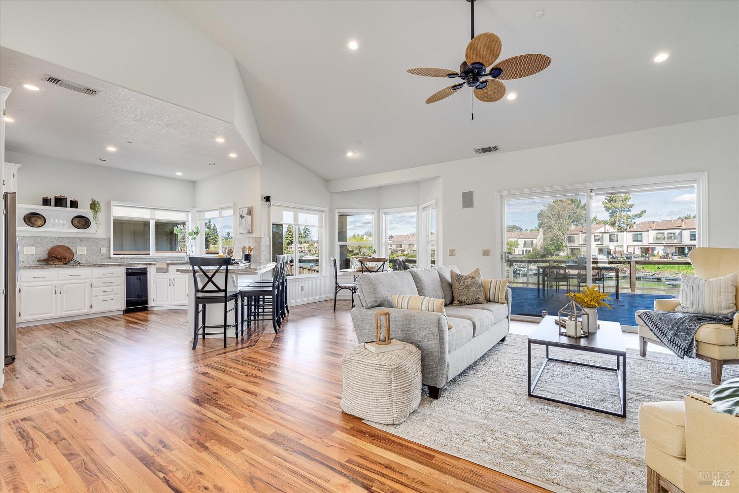 1190 River Park Blvd