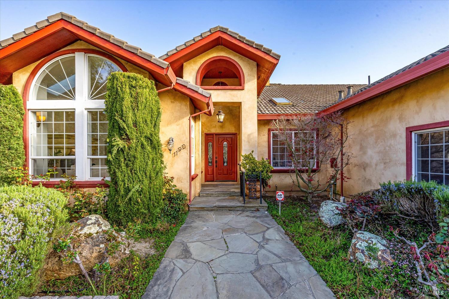 1190 River Park Blvd