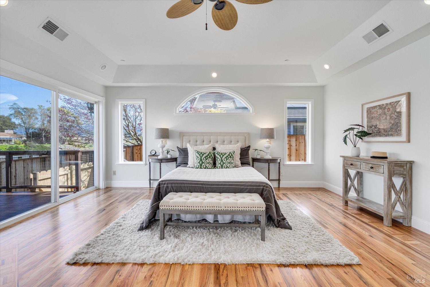 1190 River Park Blvd