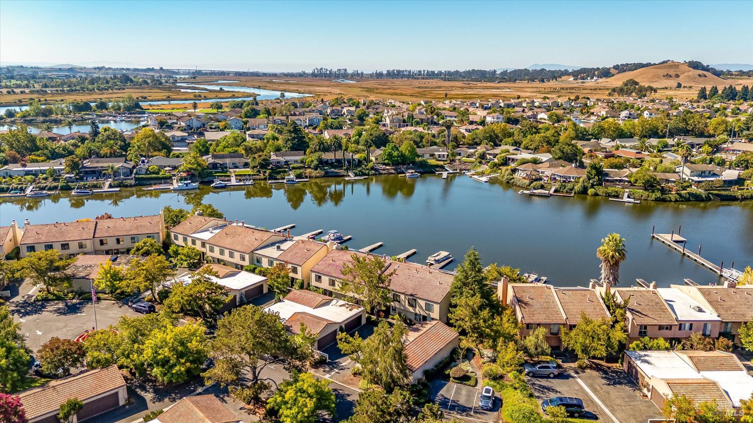 925 Marina Dr