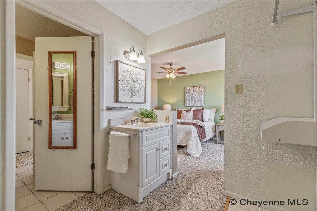 1458 TRENT CT