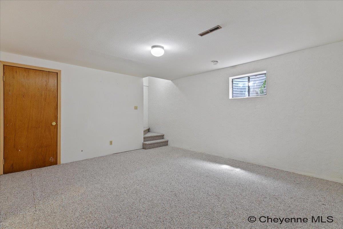 1458 TRENT CT