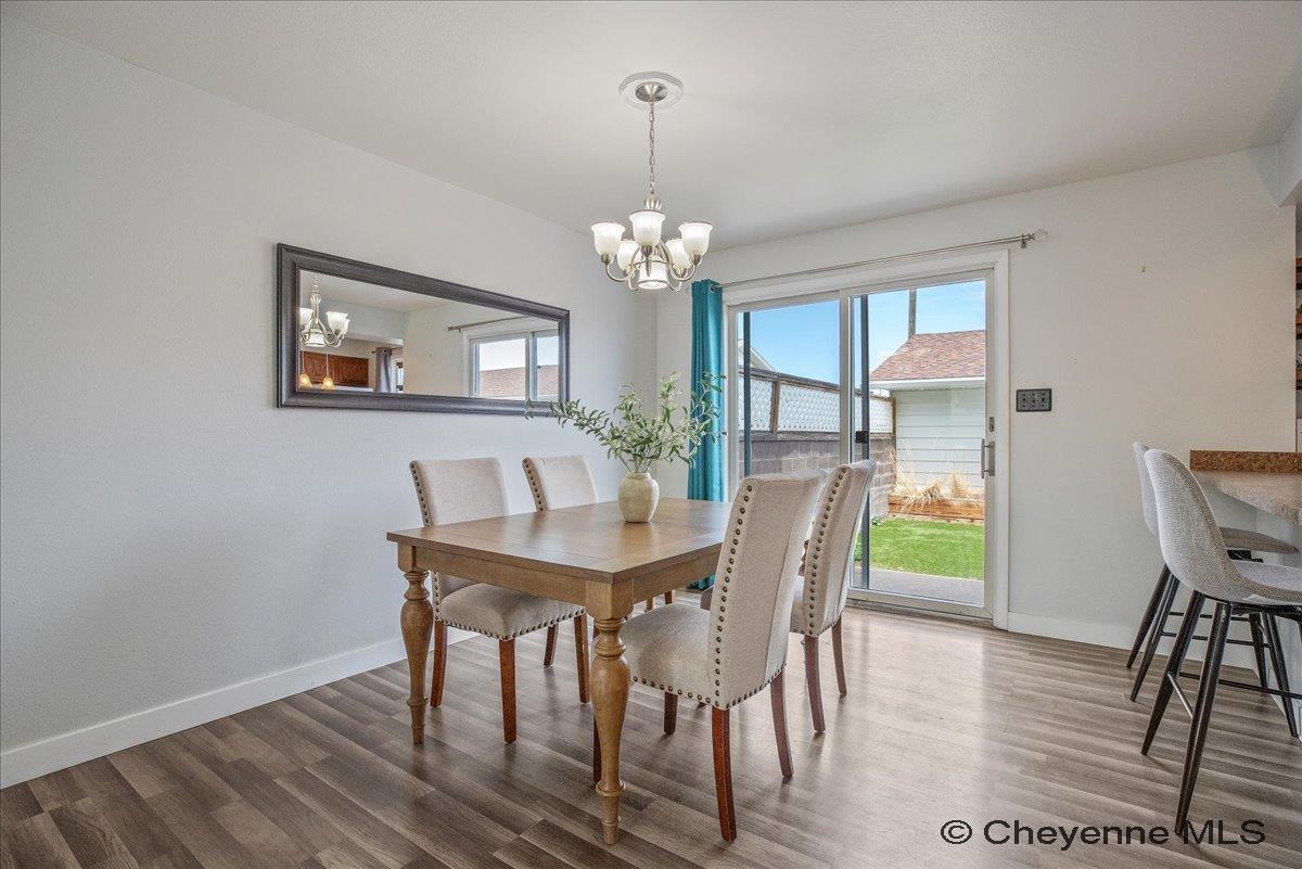 1458 TRENT CT