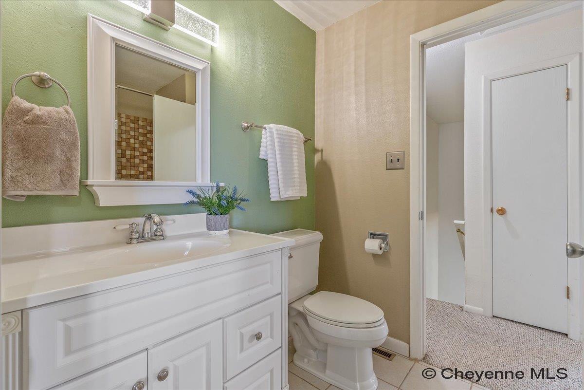 1458 TRENT CT