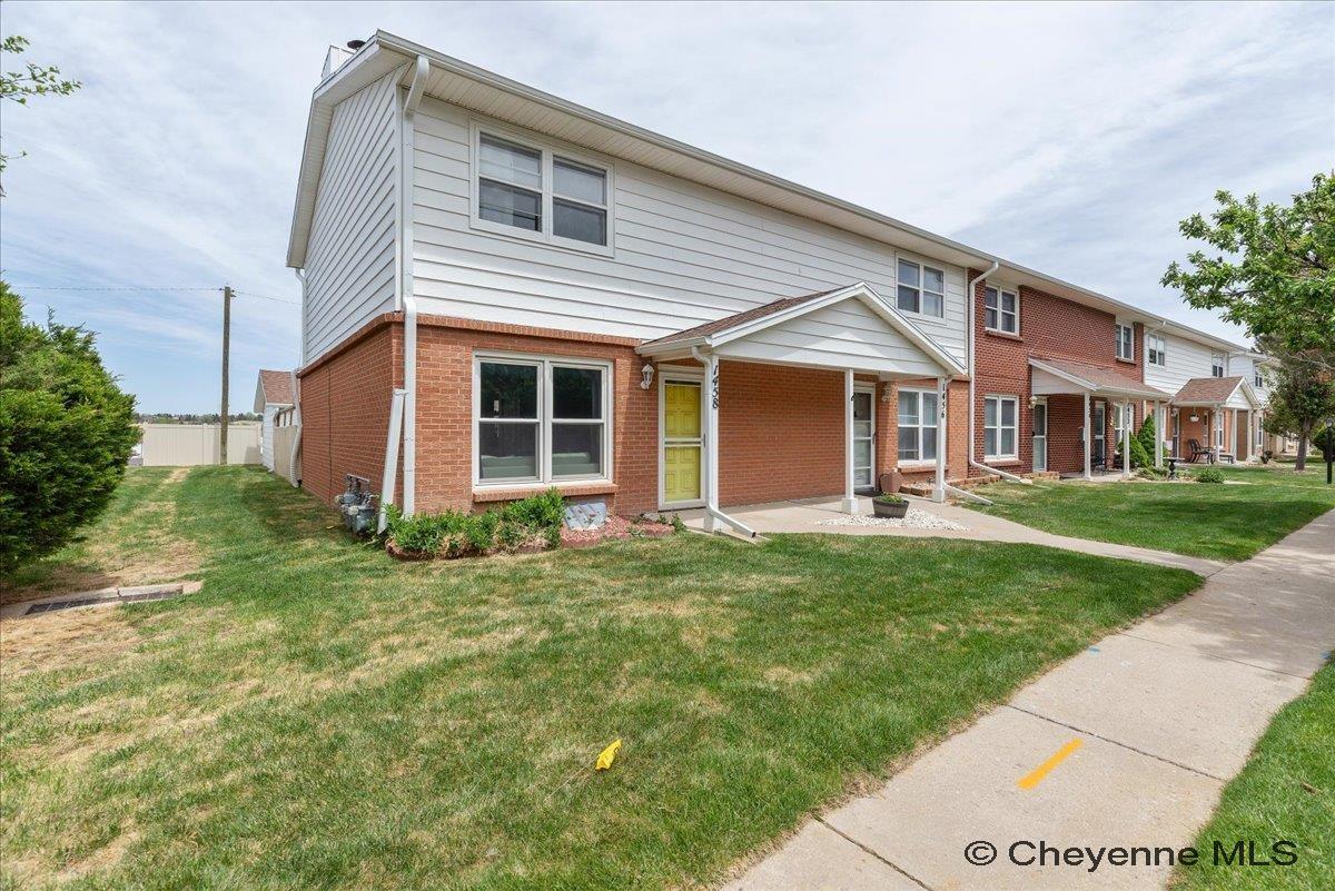 1458 TRENT CT