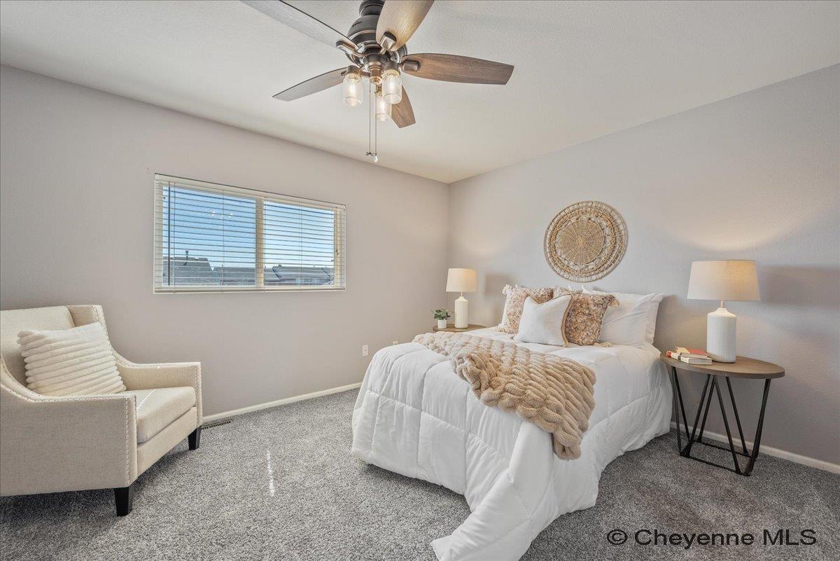 1921 APPALOOSA DR
