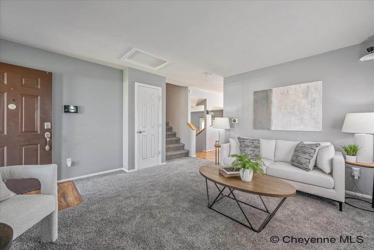 1921 APPALOOSA DR