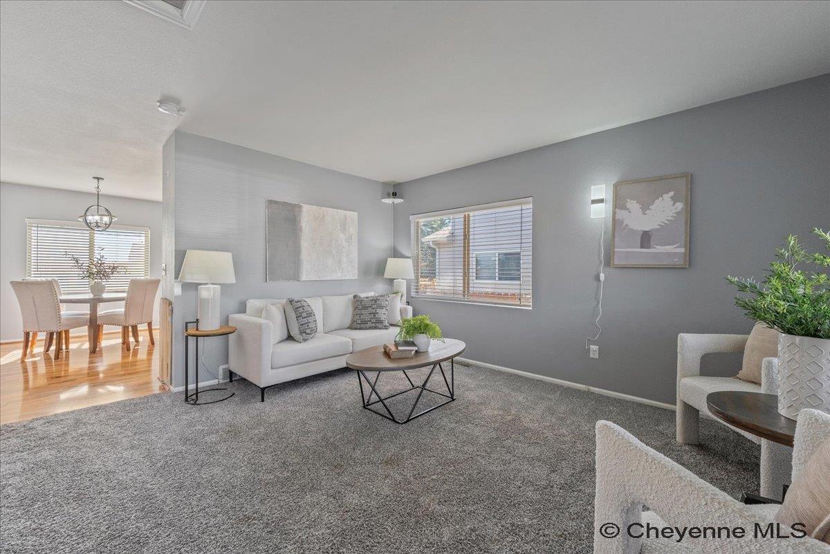 1921 APPALOOSA DR