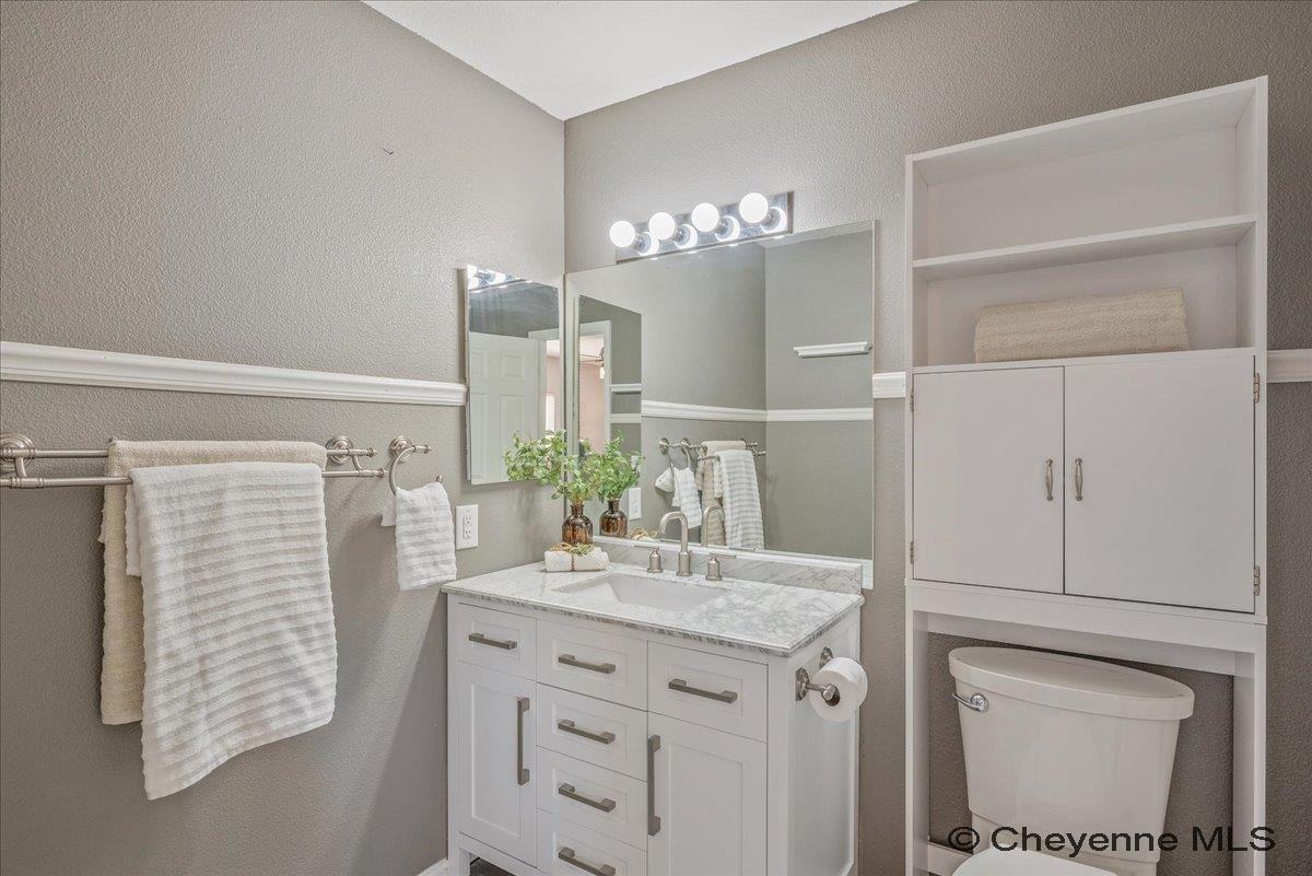 1921 APPALOOSA DR