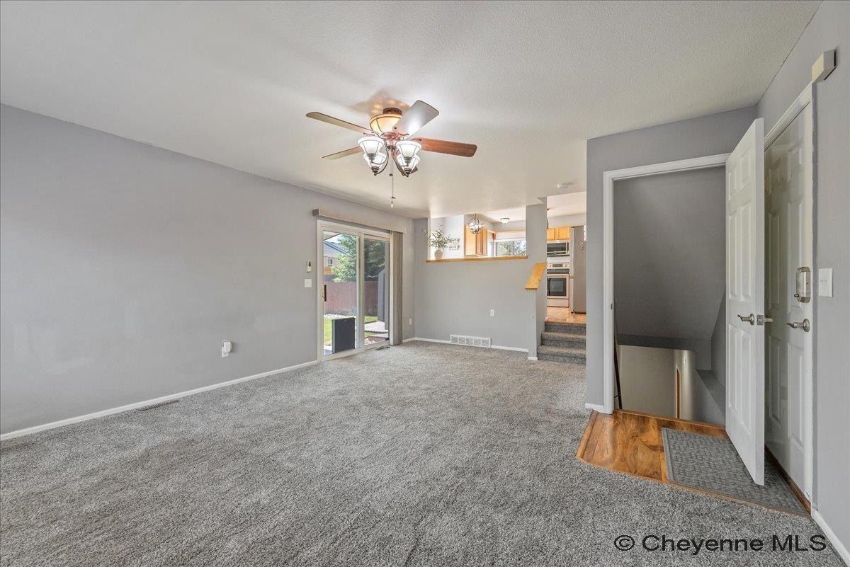 1921 APPALOOSA DR