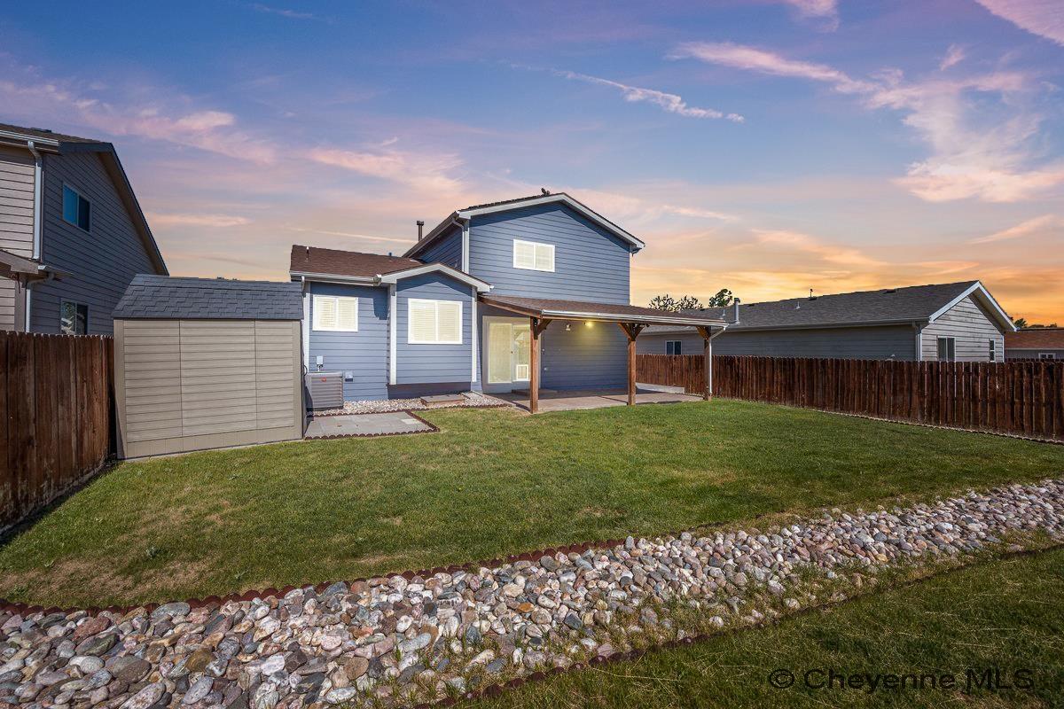 1921 APPALOOSA DR