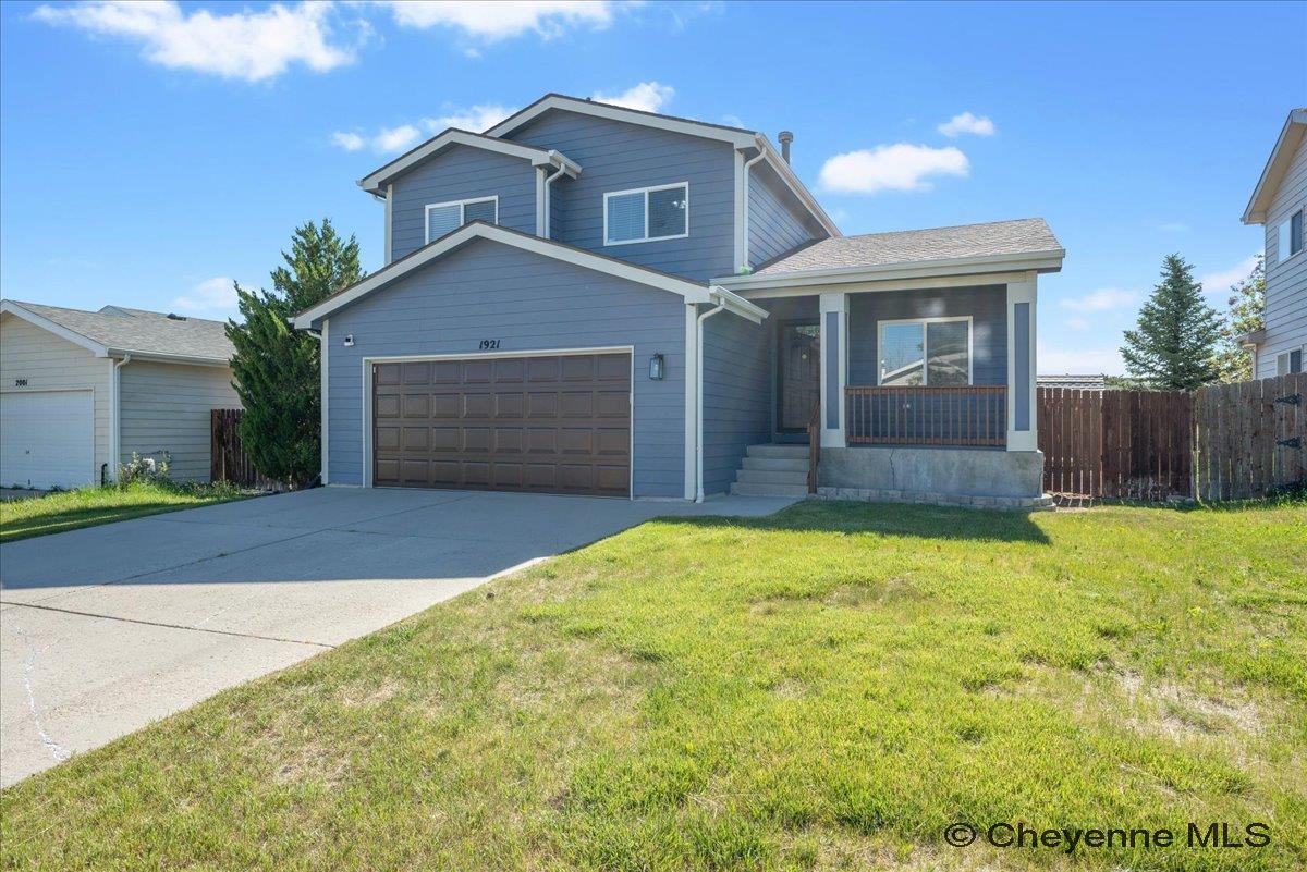 1921 APPALOOSA DR