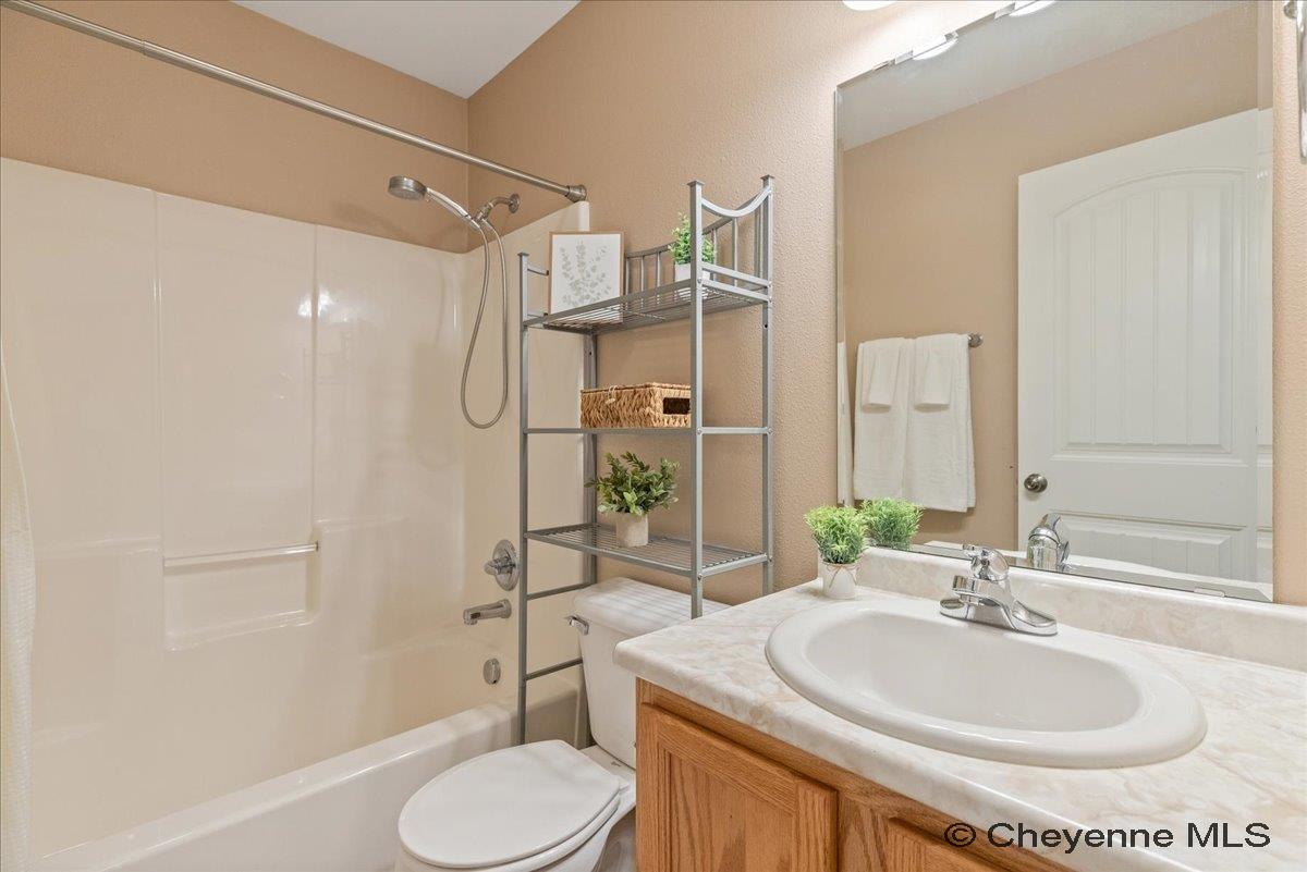 3908 REGAL COURT
