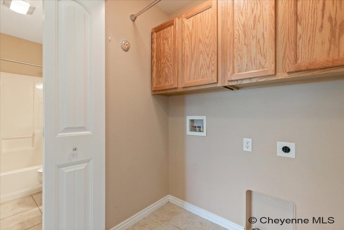 3908 REGAL COURT