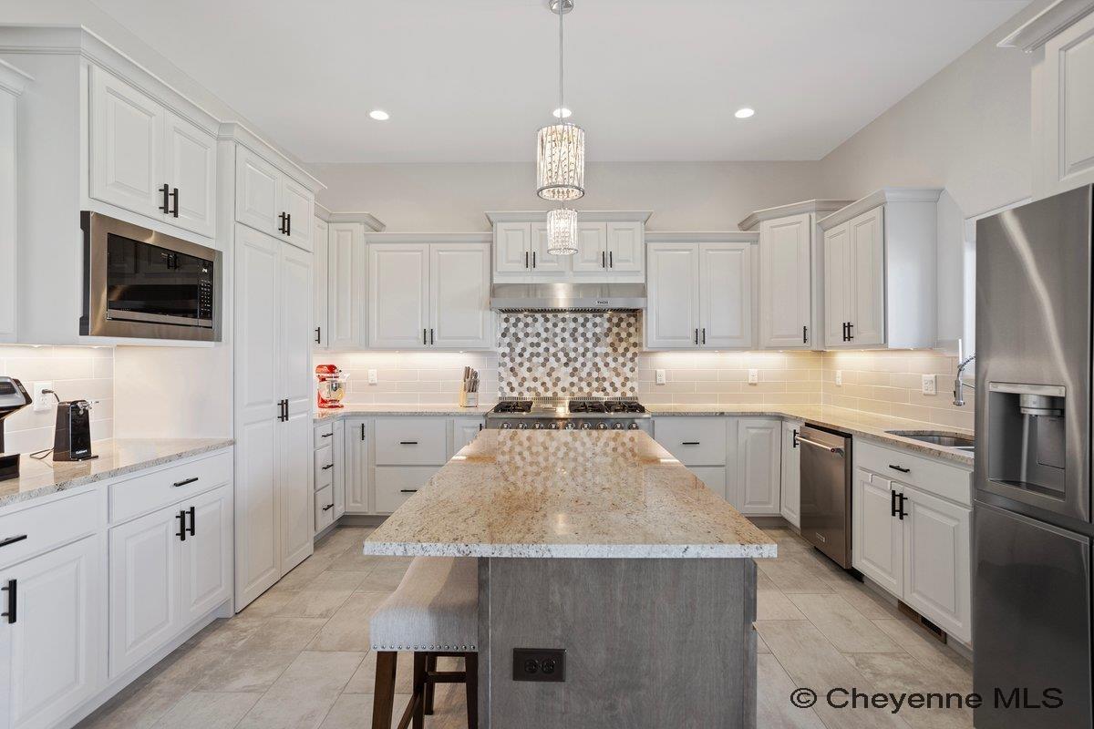 1472 SCENIC RIDGE DR