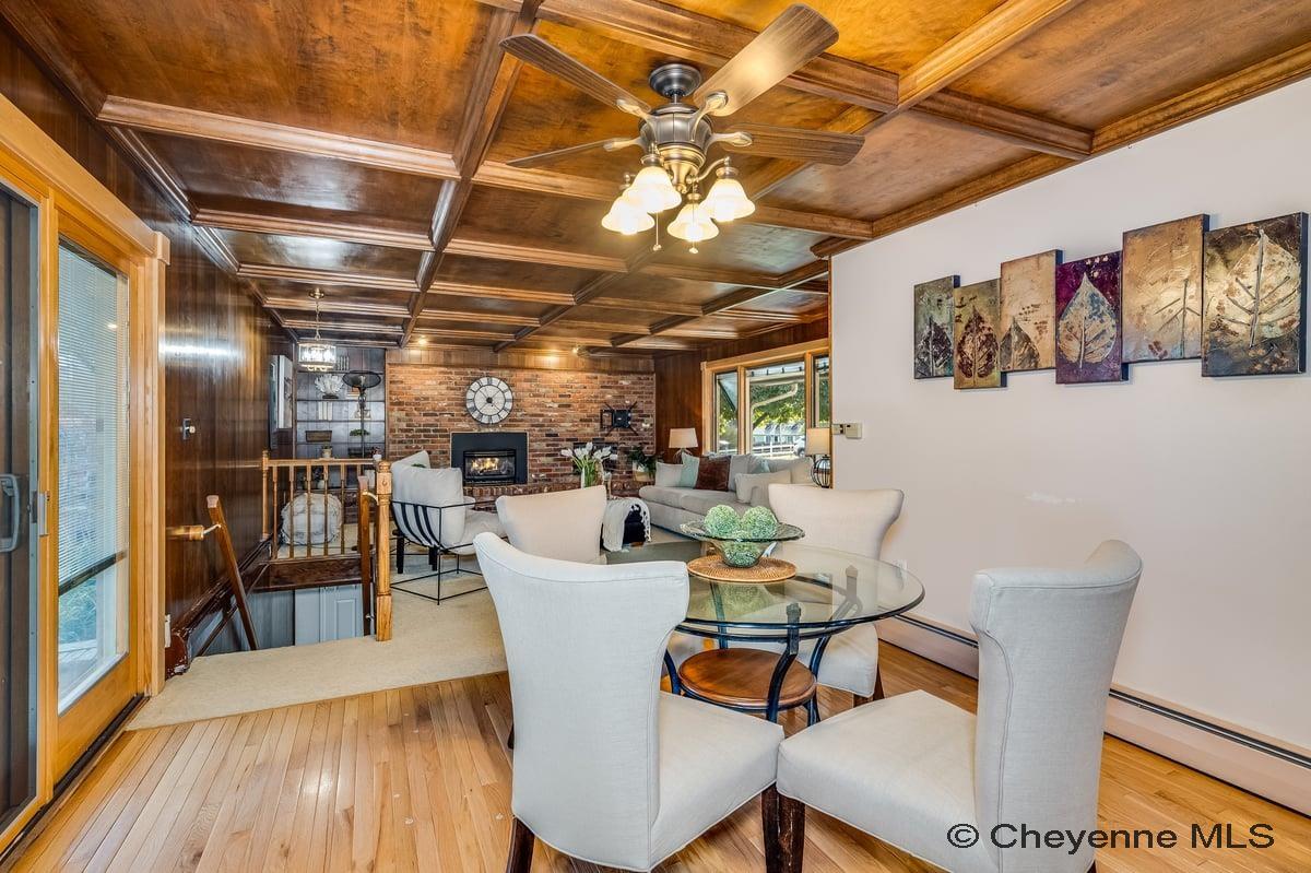 714 E OLE MAVERICK RD