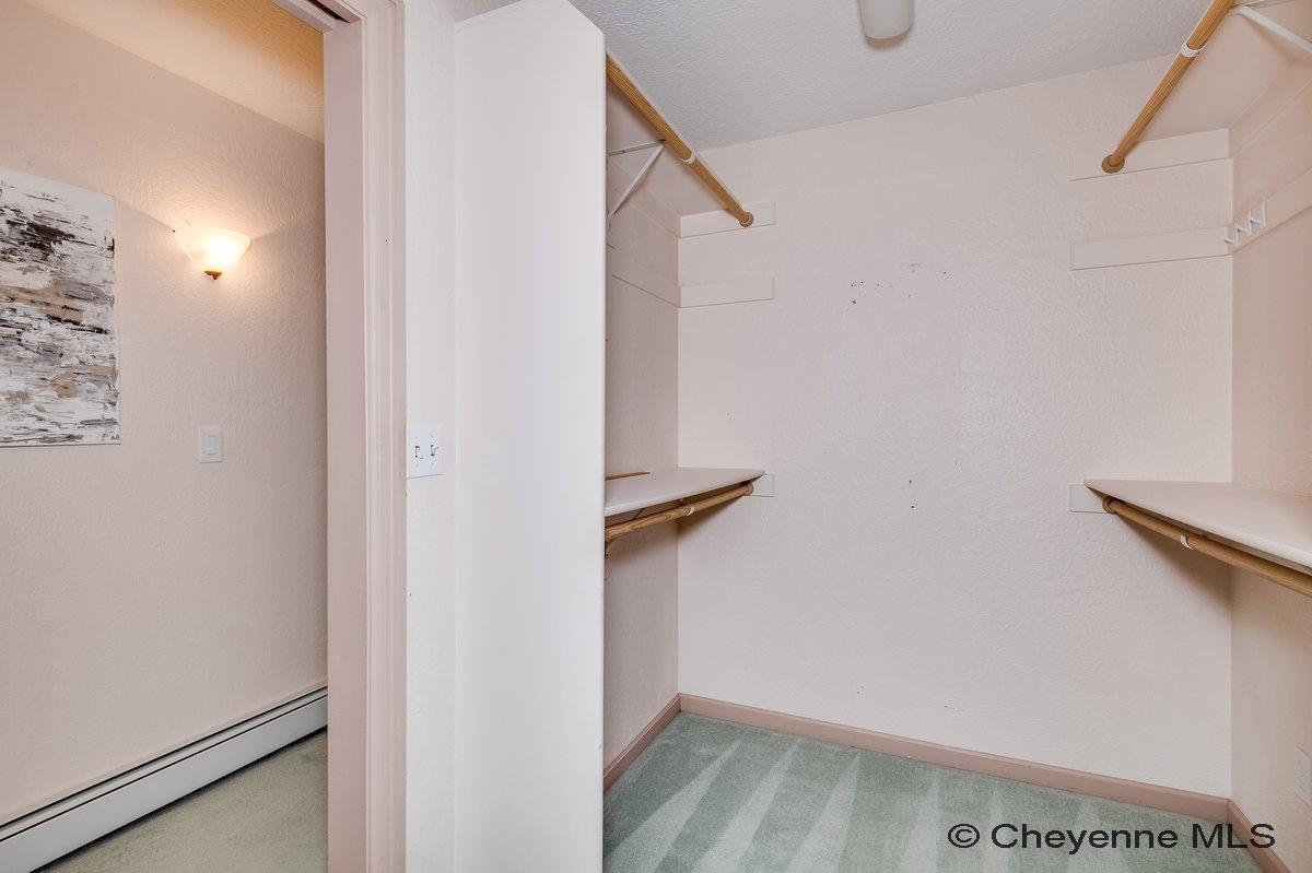 714 E OLE MAVERICK RD