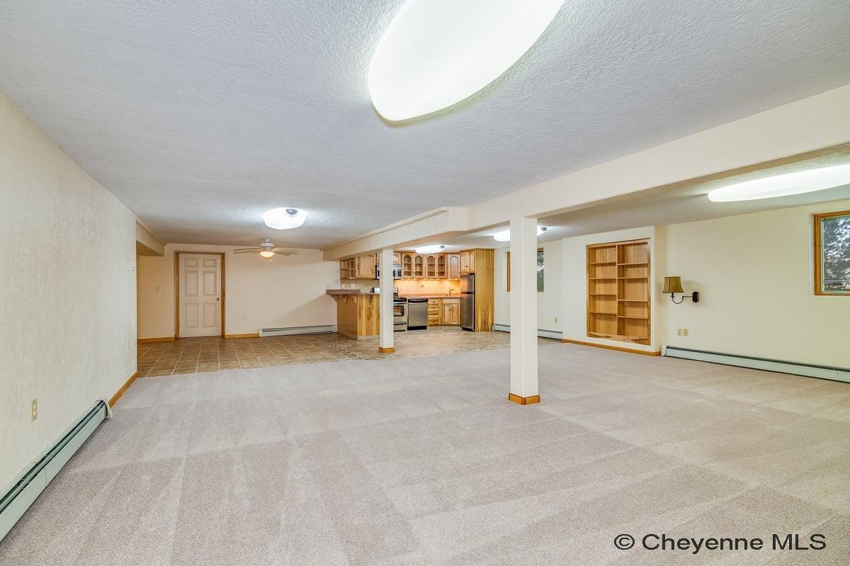 714 E OLE MAVERICK RD