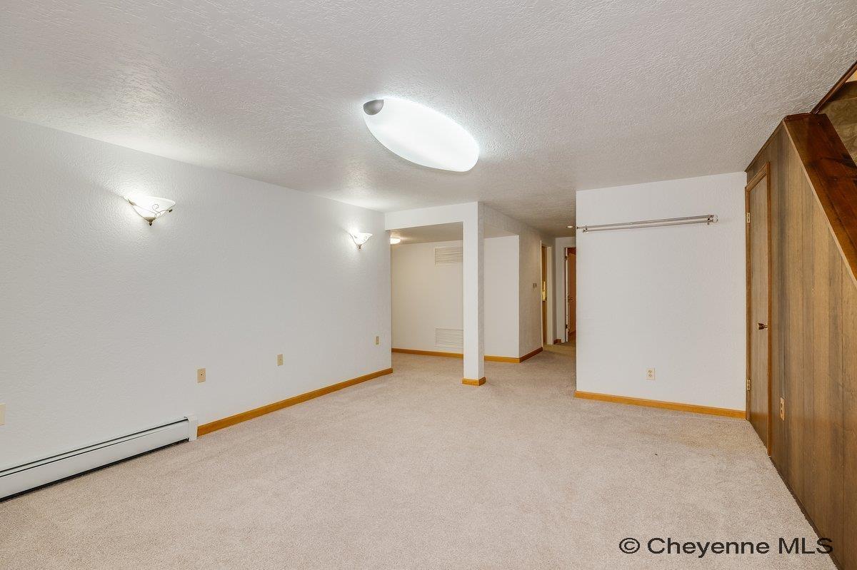 714 E OLE MAVERICK RD