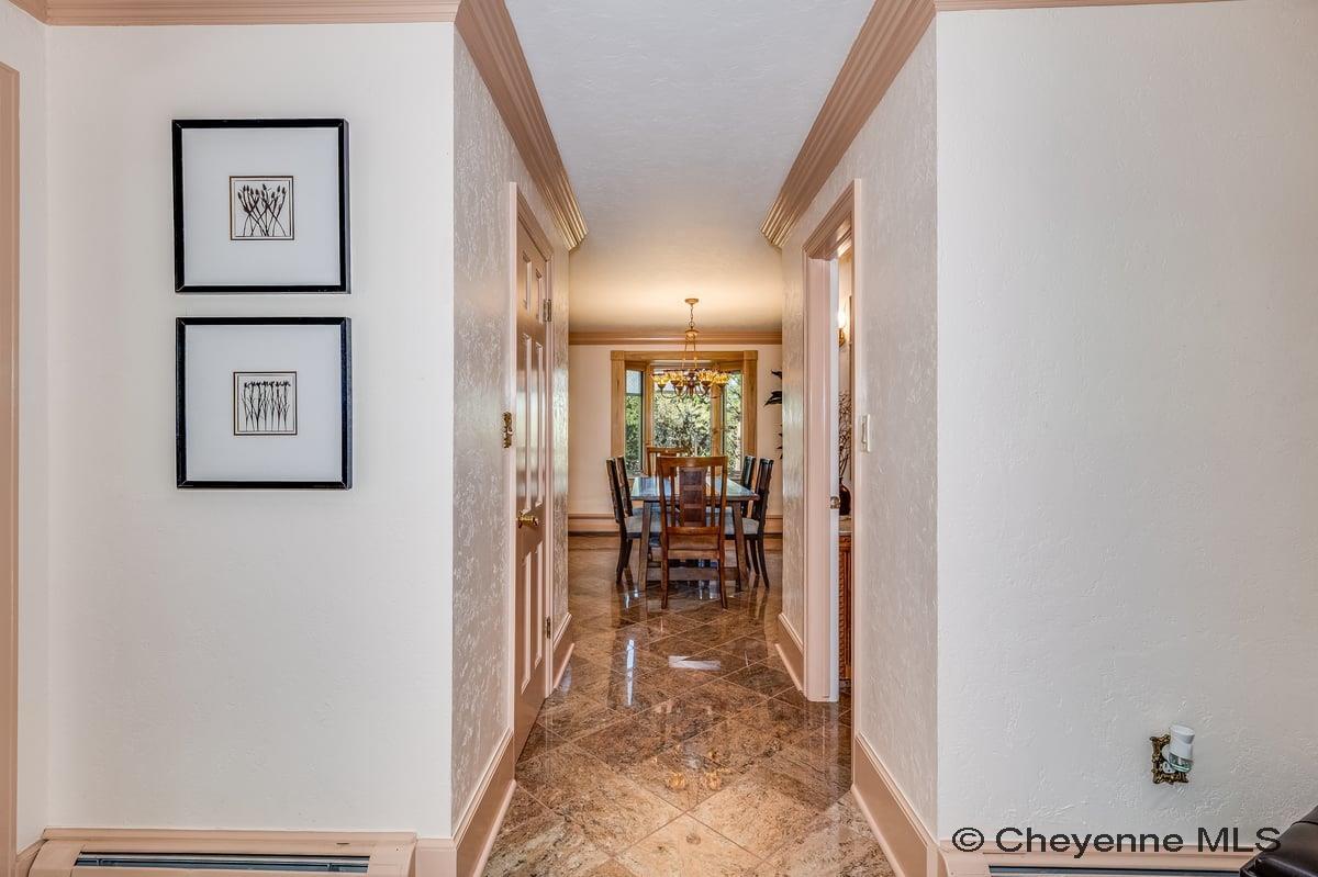 714 E OLE MAVERICK RD