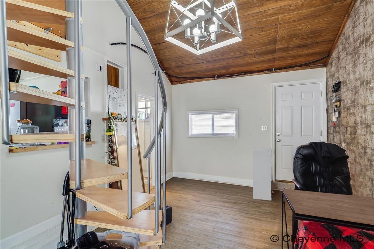 1410 CARBON AVE Unit: A-D