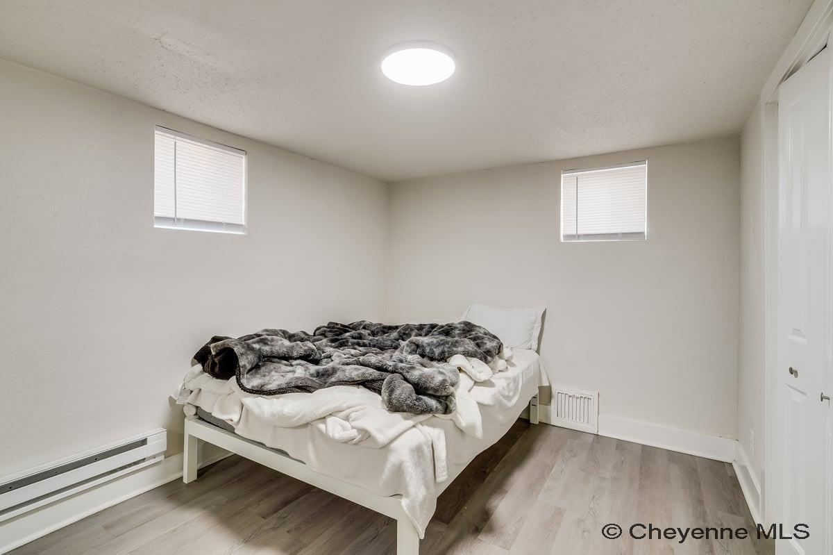 1410 CARBON AVE Unit: A-D