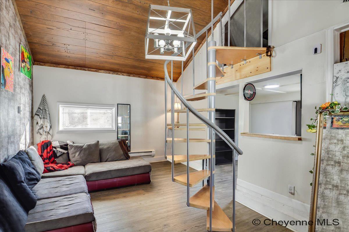 1410 CARBON AVE Unit: A-D