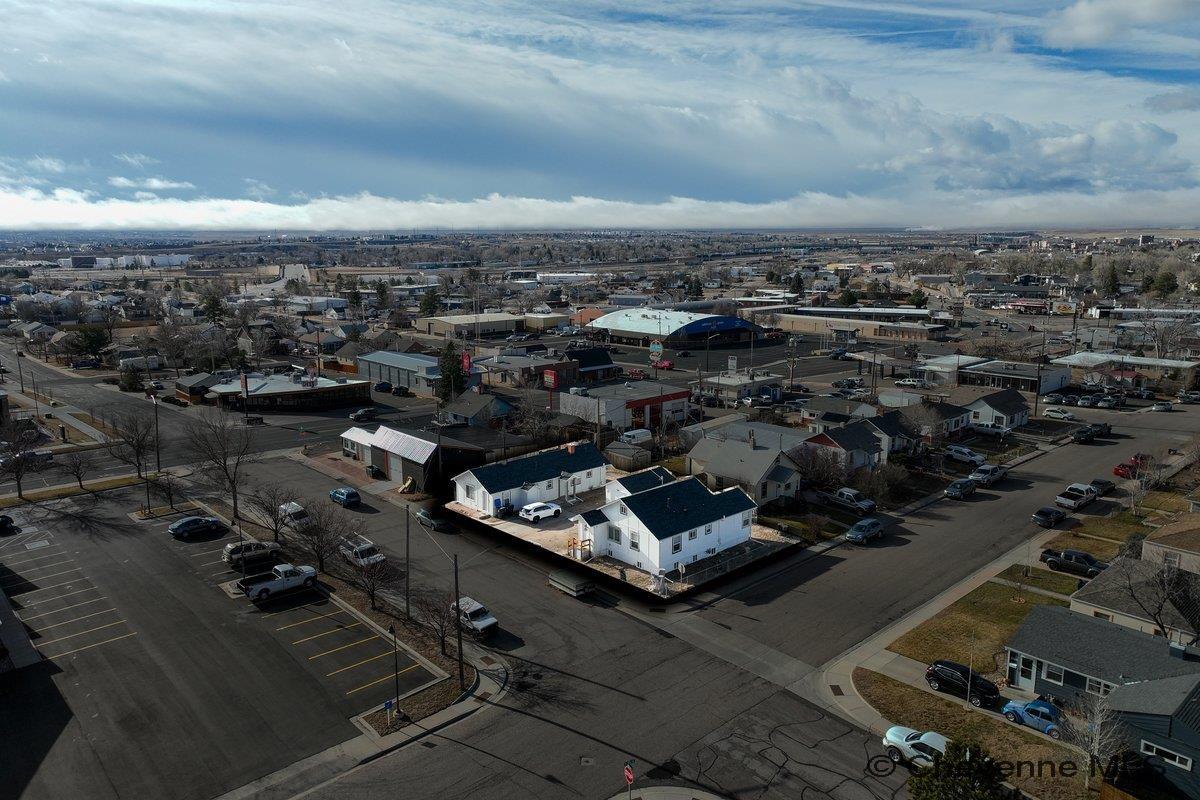 1410 CARBON AVE Unit: A-D