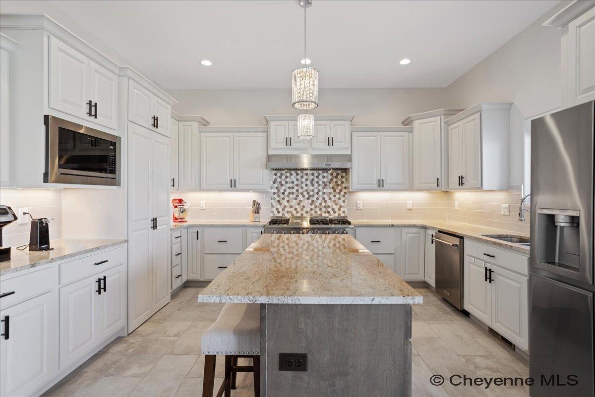 1472 SCENIC RIDGE DR