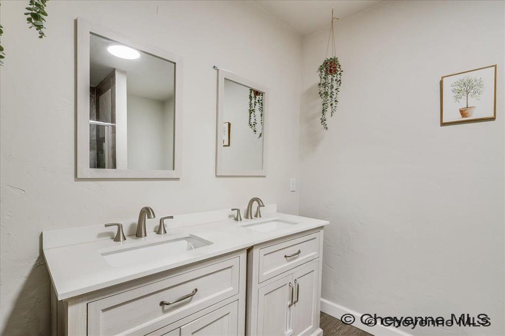 1410 CARBON AVE Unit: A-D