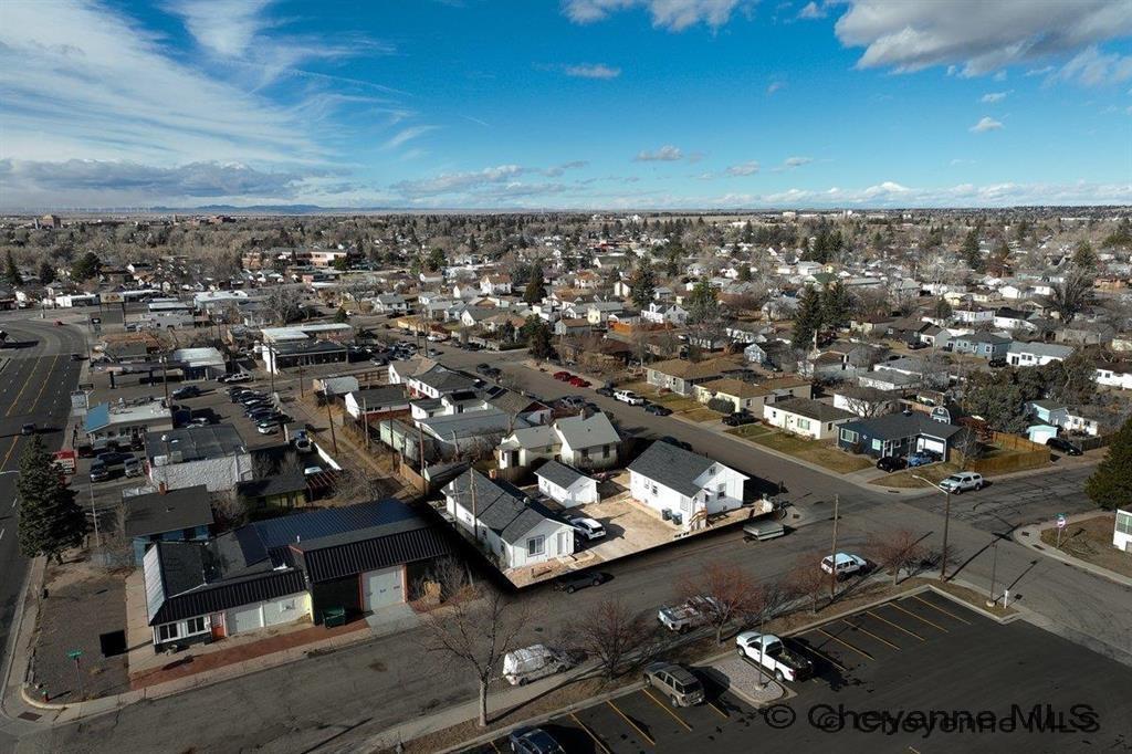 1410 CARBON AVE Unit: A-D