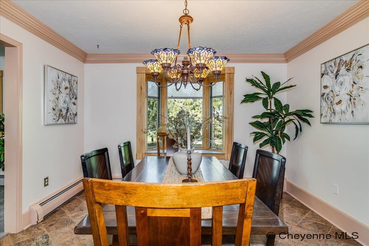 714 E OLE MAVERICK RD