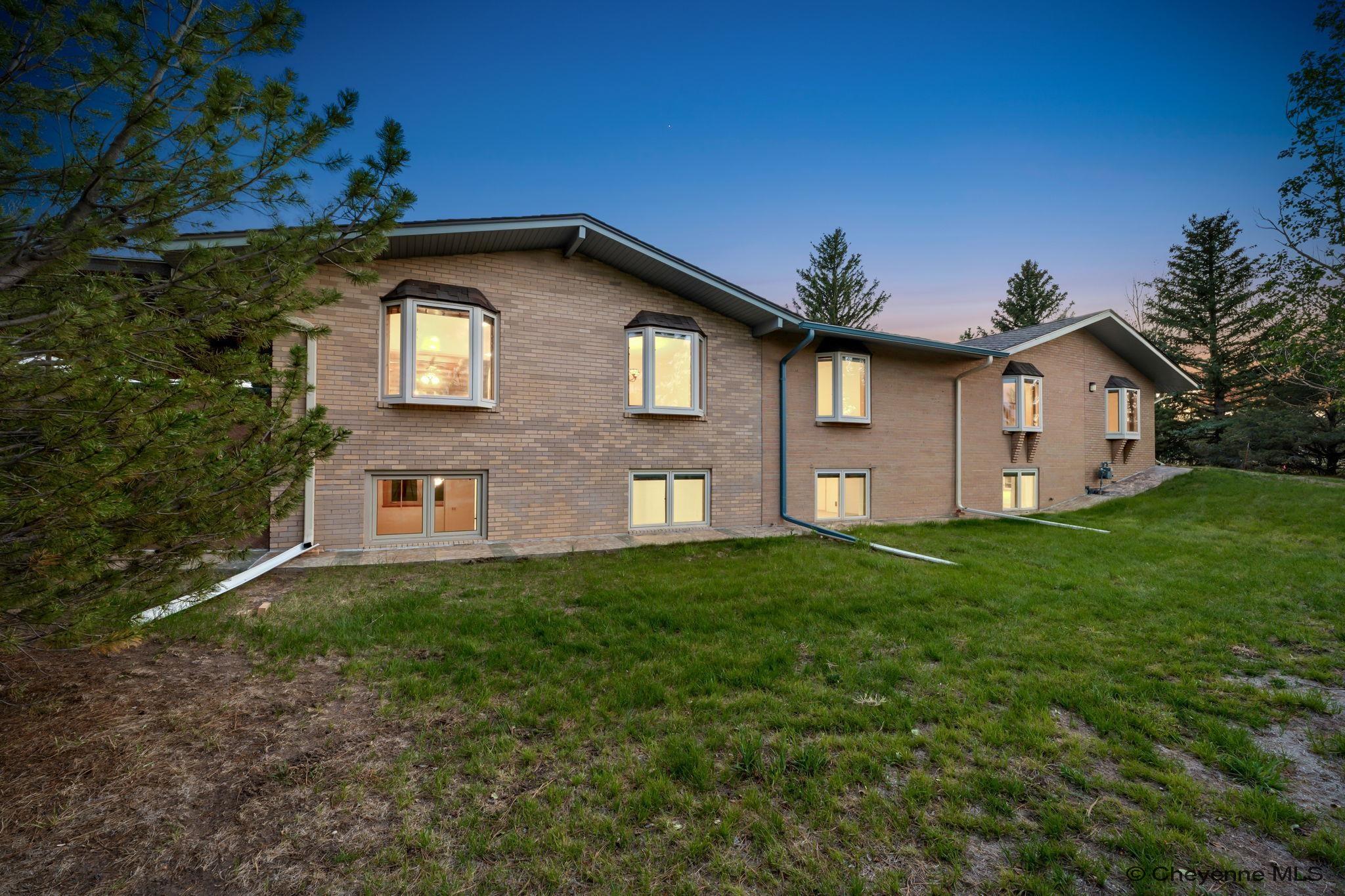 714 E OLE MAVERICK RD