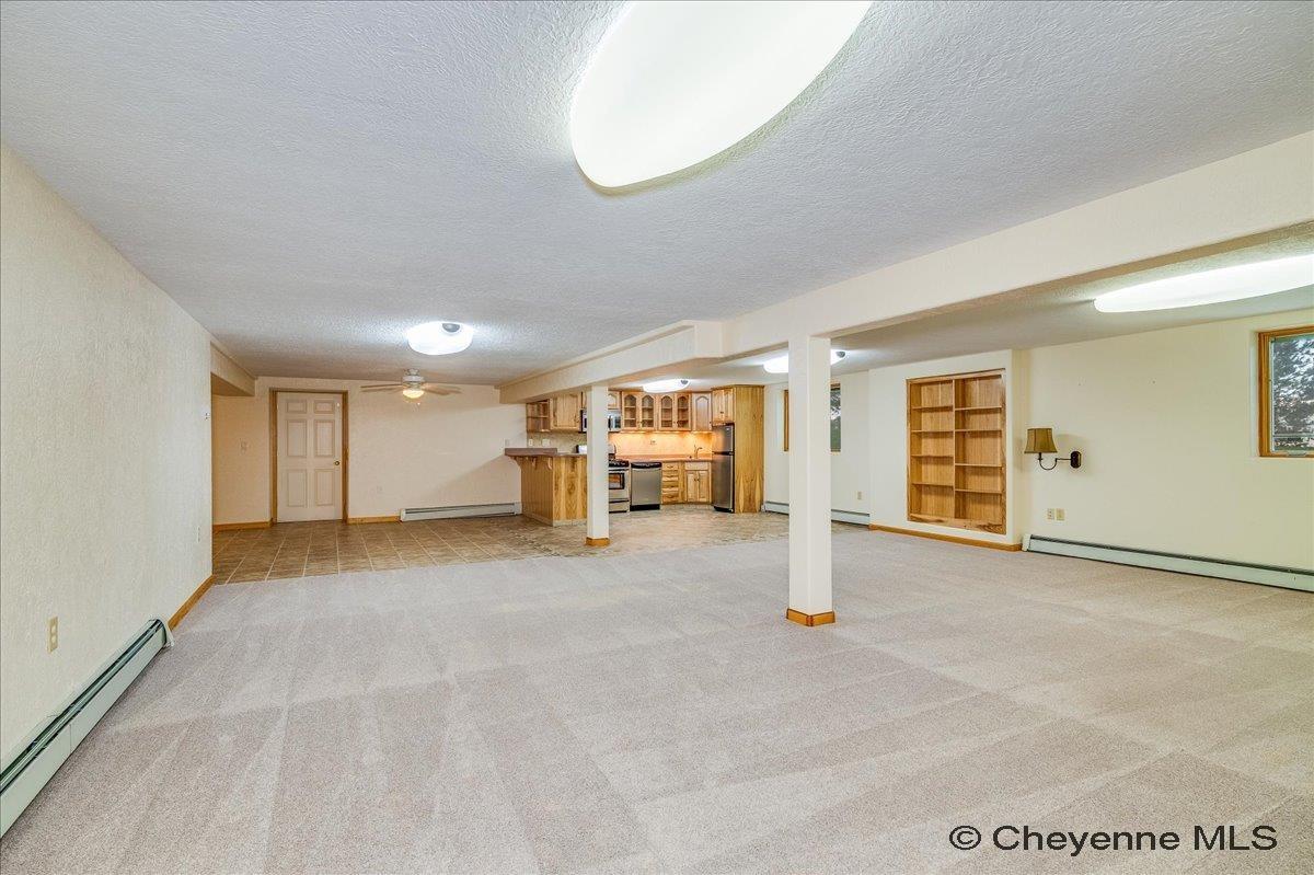 714 E OLE MAVERICK RD