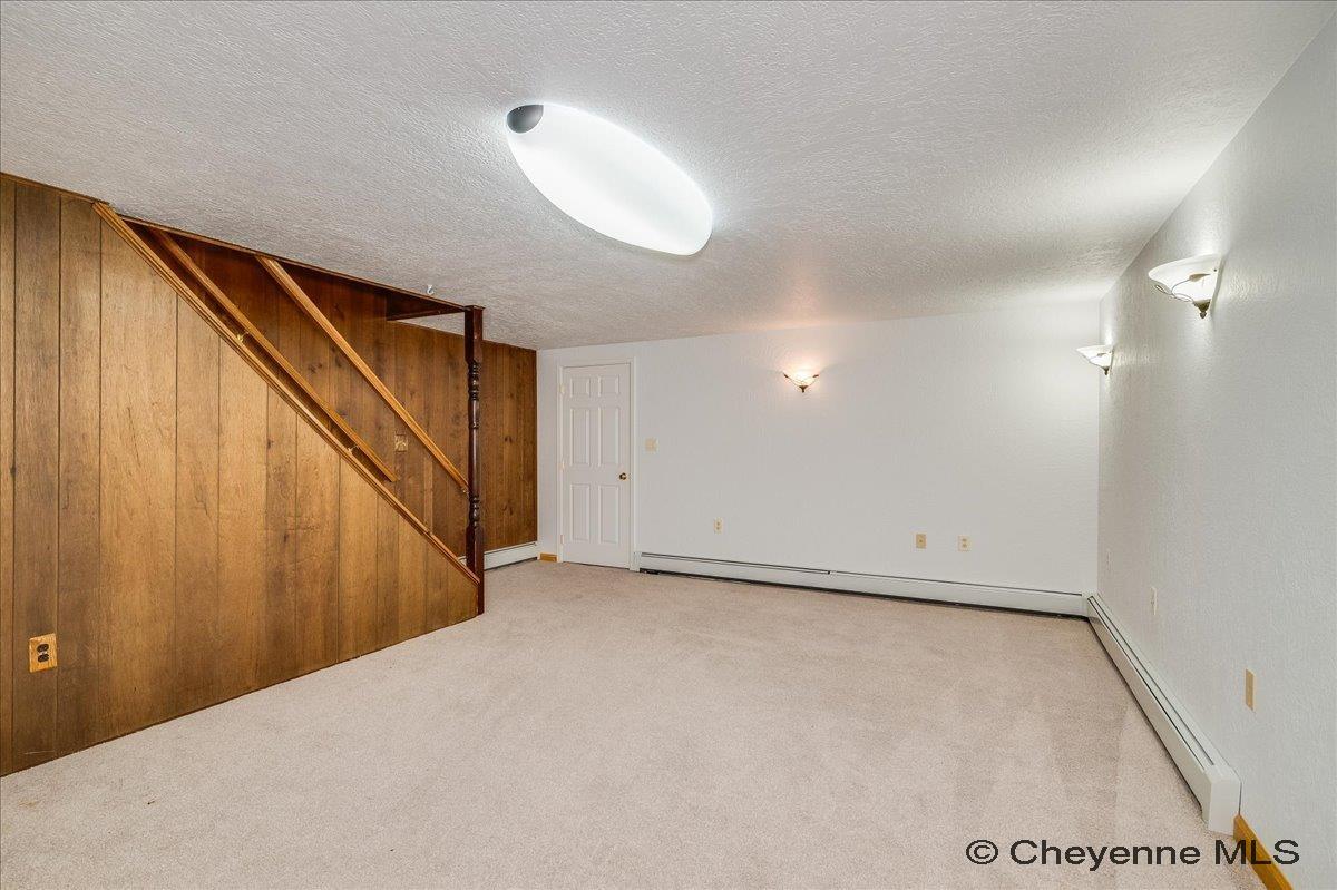 714 E OLE MAVERICK RD