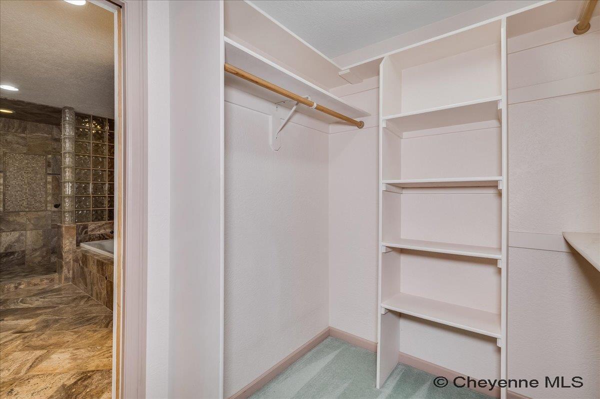 714 E OLE MAVERICK RD