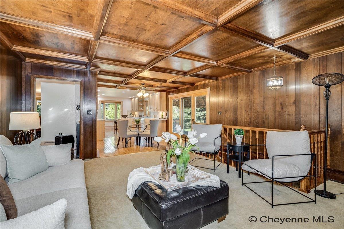 714 E OLE MAVERICK RD